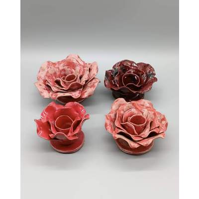 Bougeoirs en Forme de Roses en Barbotine