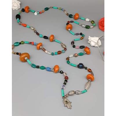 Collier Perles et Pendentif Main de Fatma