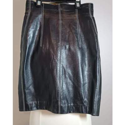 Superbe Jupe Crayon en Cuir Escada Vintage