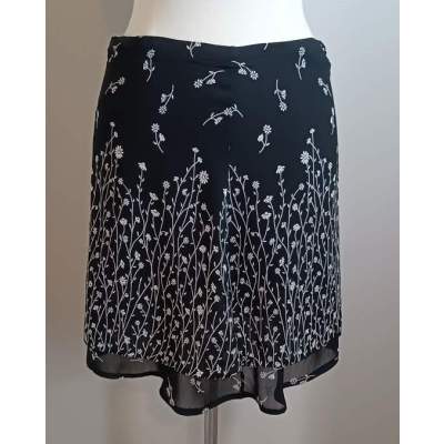 Jupe Viscose Noire et Blanche Fleurie Vintage