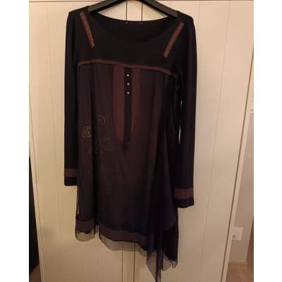 Joile Robe de Soirée Noire et Doré T 40