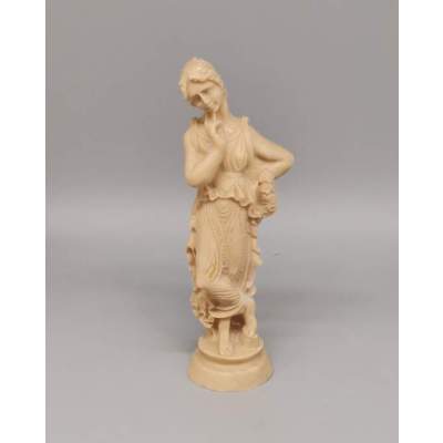 Statuette de Femme Antique 