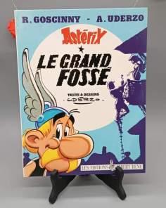 BD Astérix Le Grand Fossé 