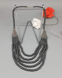 Collier Métal et Perles Hématite Vintage