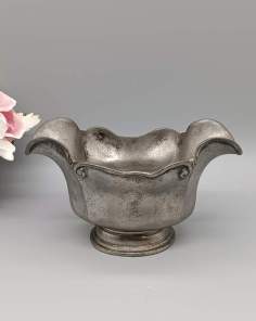 Corbeille en Etain De Tonge