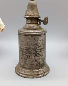 Ancienne Lampe Pigeon Métallique