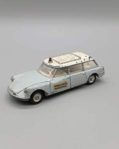 Citroën Break ID 19 Ambulance Dinky Toys 1962